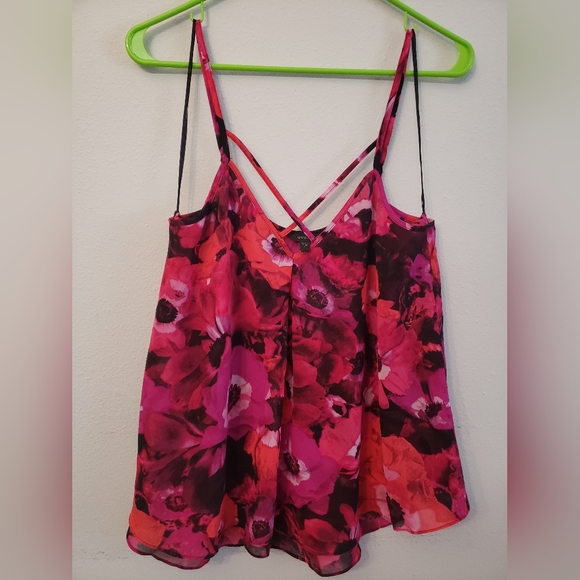 NWOT GUESS Floral Cami Top - Picture 1 of 10